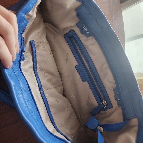 Calvin Klein Purse - Picture 2 of 4